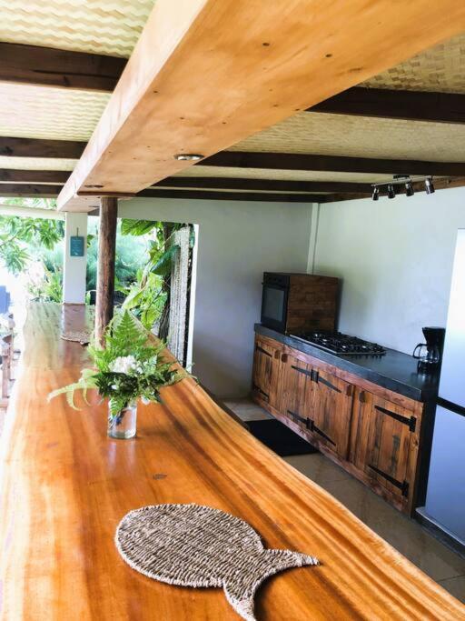 Bungalow Tiarii, Avec Acces Direct A Une Plage Privee Tevaitoa Eksteriør billede